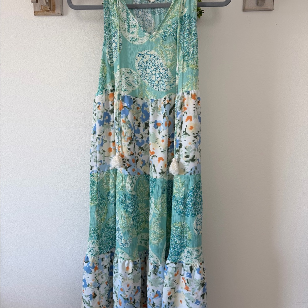 Sleeveless Mint Patchwork Maxi Dress with Floral Print